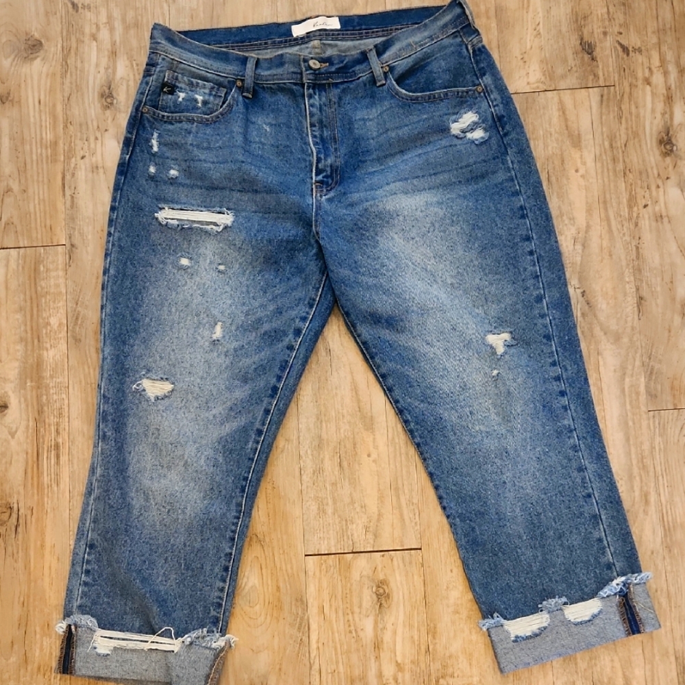KanCan Ripped Boyfriend Jeans